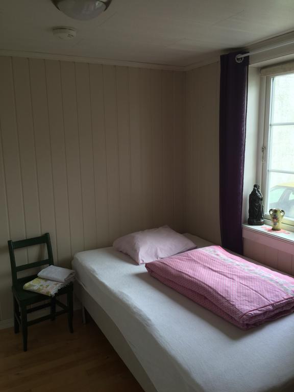 Mandal Privat Rom Og Husutleie Exterior foto